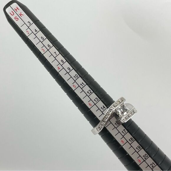 Park Lane Dashing Ring Princess Cut Cz EUC Silver Tone Size 7 Classy Design - Picture 7 of 8